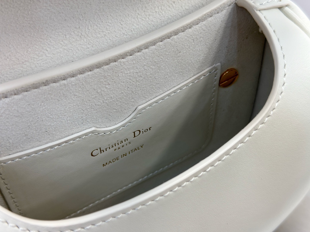 4a83f64574b36a751ed1c718af1dbb67_1721364319_0954.jpg