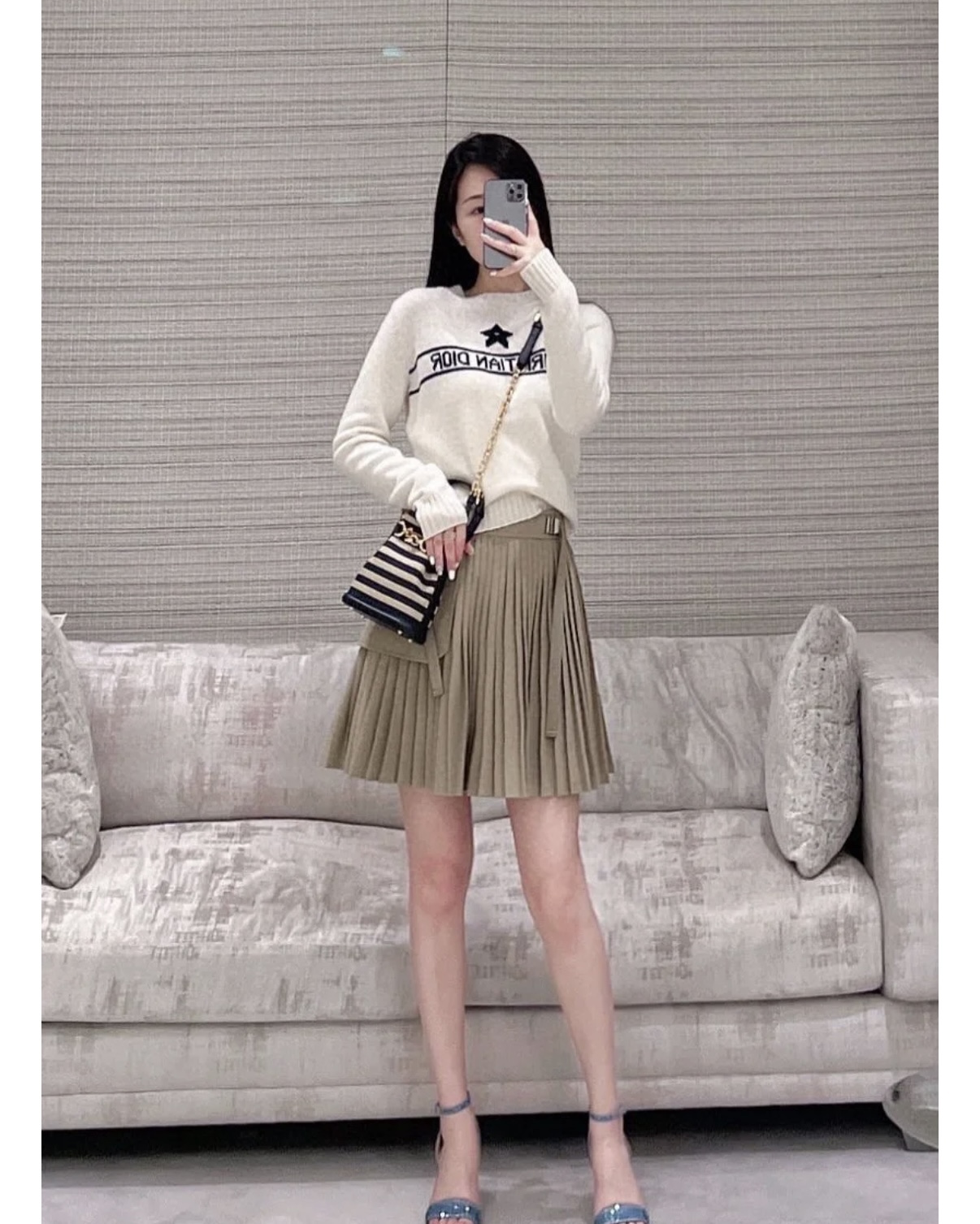 f06cd160cc3d55e4c011d6986a929cc8_1759279245_1083.jpg