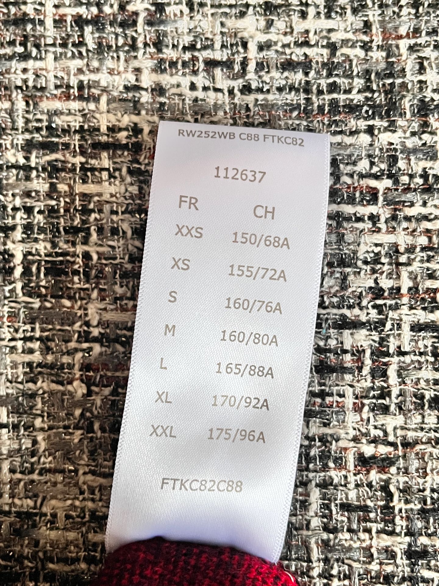 fad7d4d063e33c3293252a5c5e9e27e2_1762395078_0789.jpg