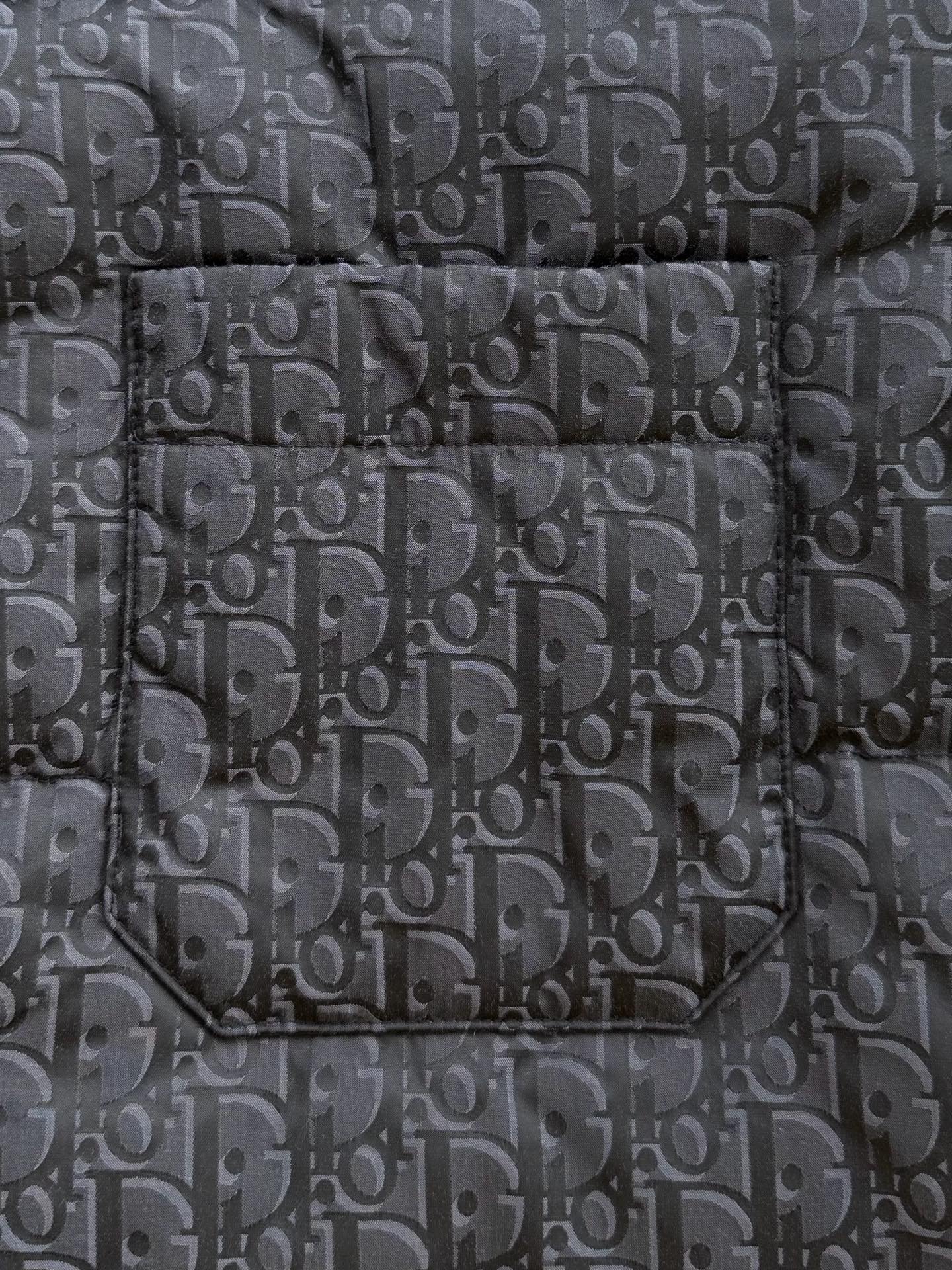 ff67e9f1f73e14abce8c99297d7bc5a4_1765766050_5188.jpg