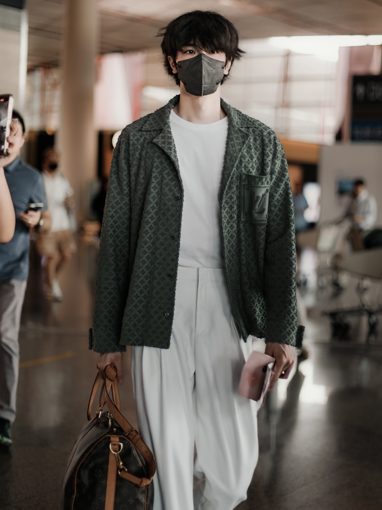 ff67e9f1f73e14abce8c99297d7bc5a4_1765766335_8521.jpg