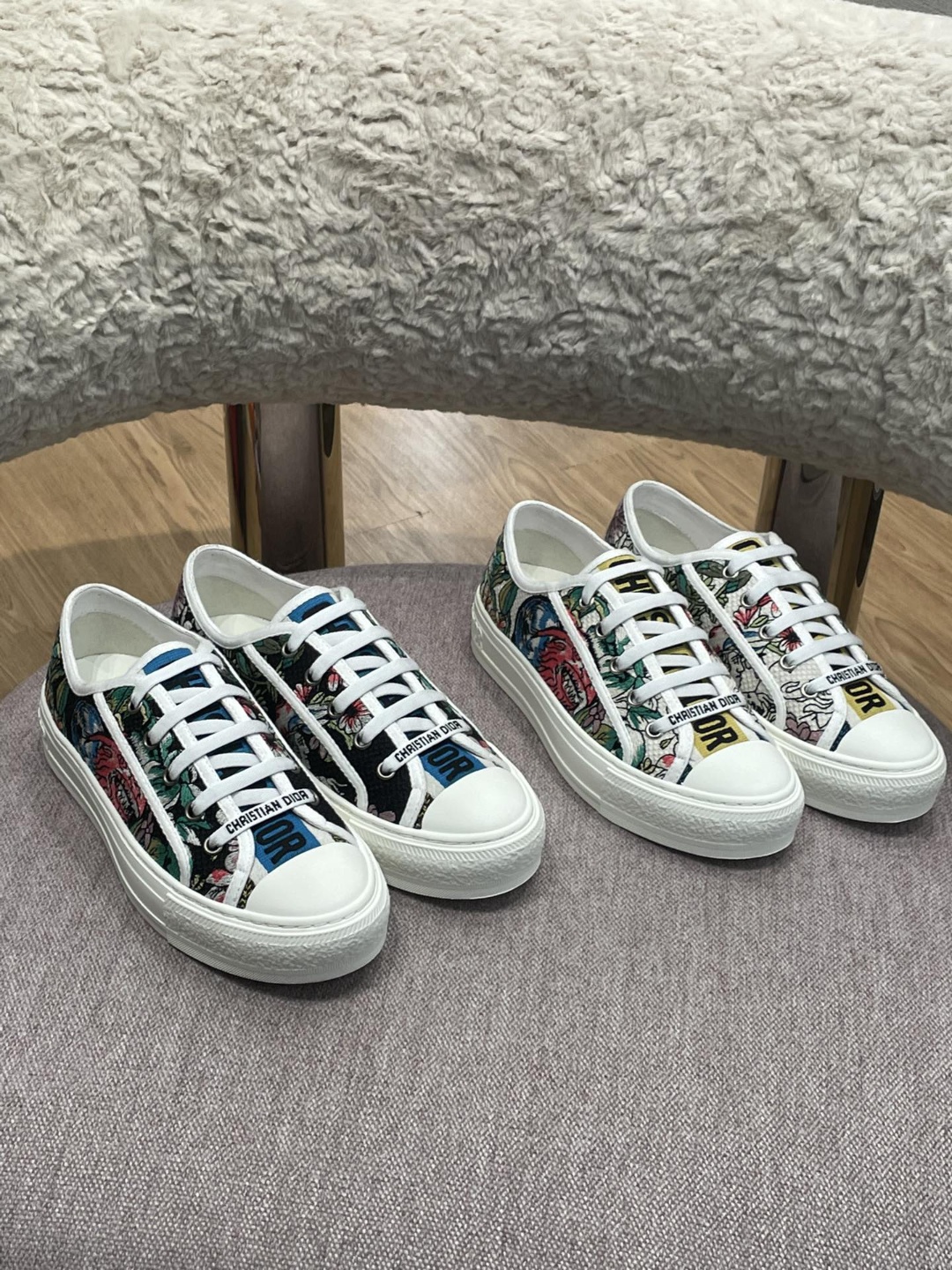 디올 스니커즈