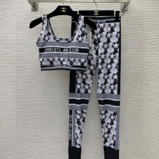 디올 요가복
