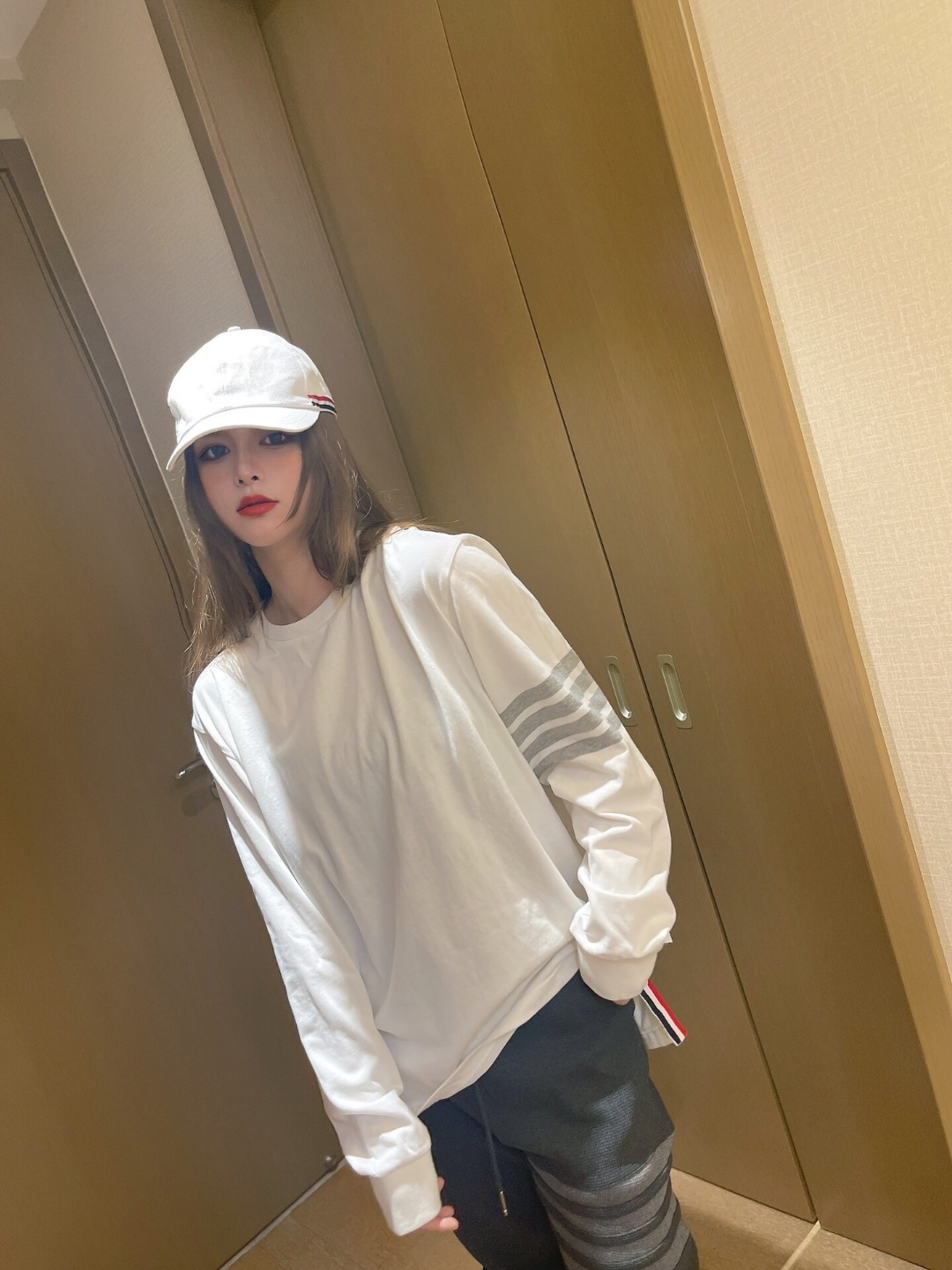 톰브라운 티셔츠