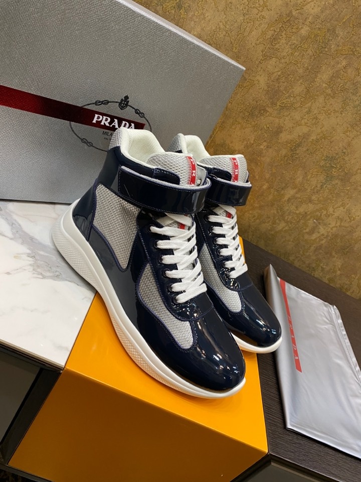 프라다 스니커즈
