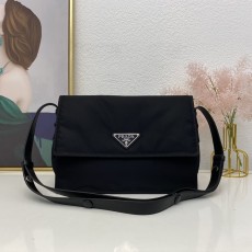 프라다 리나일론패딩숄더백