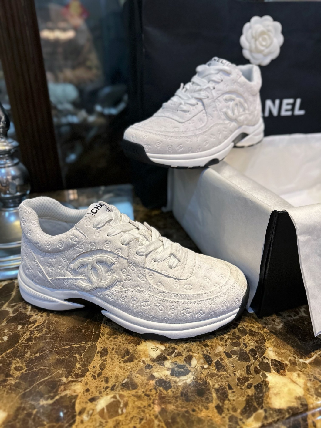 샤넬 스니커즈