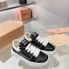 미우미우 스니커즈