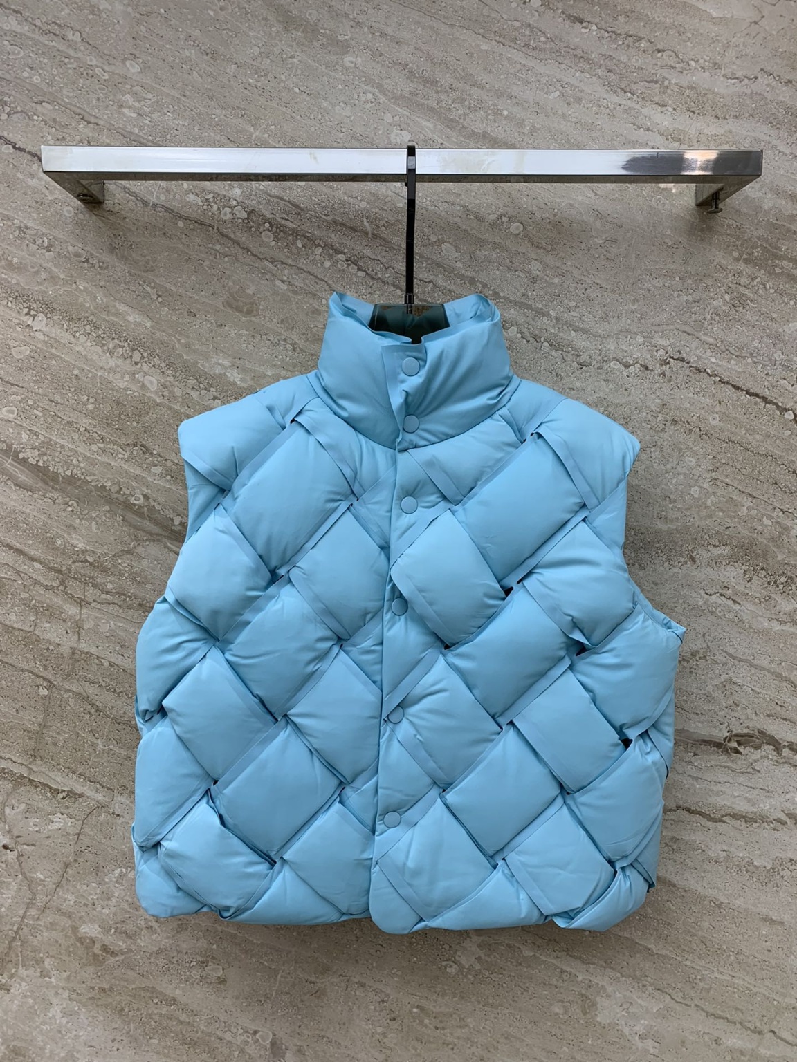 보테가베네타 패딩조끼