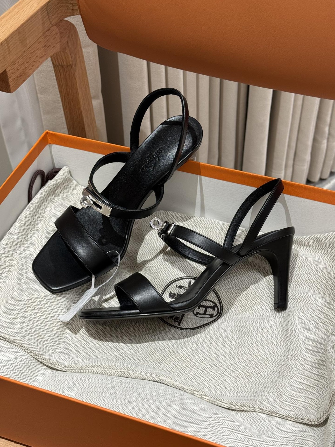 에르메스 글래머75샌들