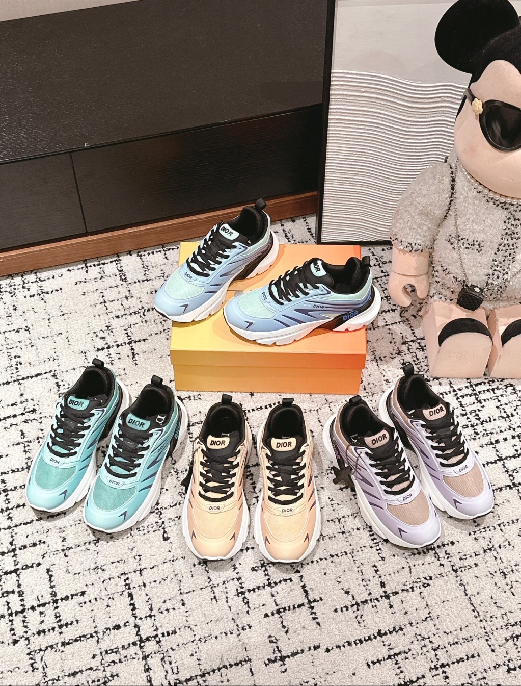 디올 스니커즈
