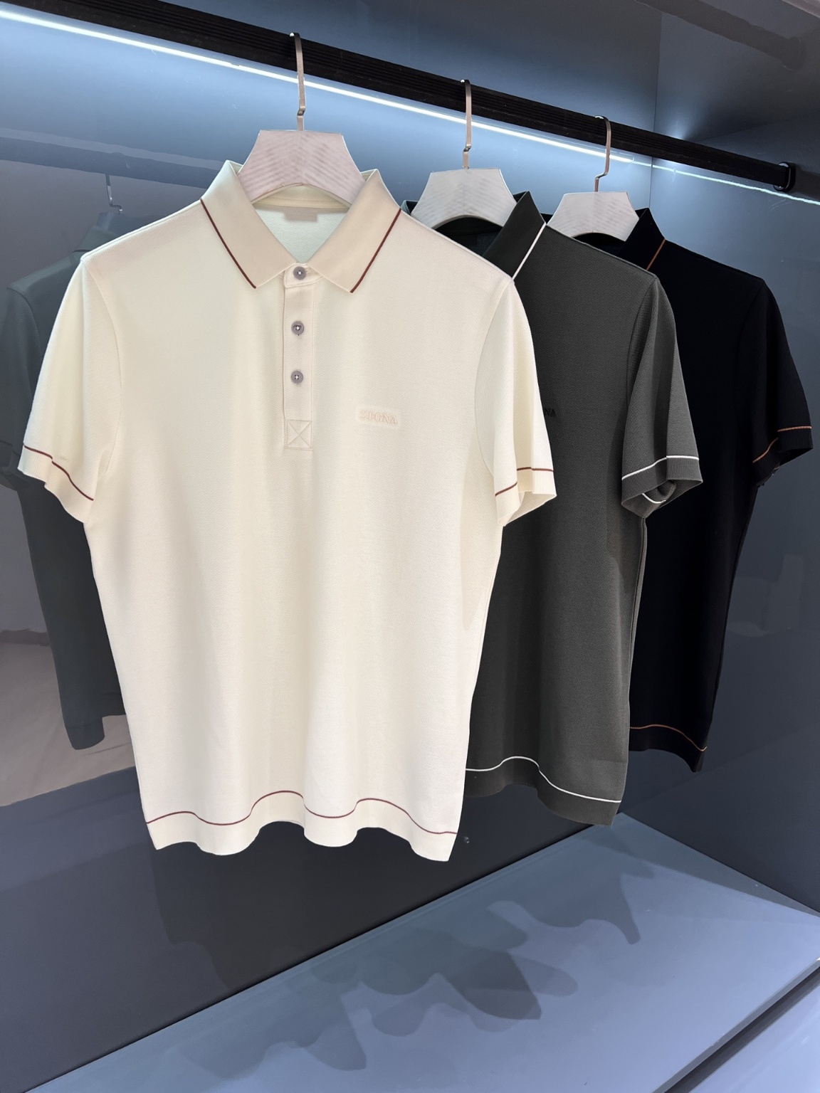 제냐 반팔티