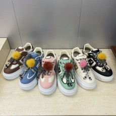 펜디 스니커즈