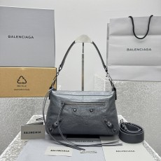발렌시아가 르시티모토백스몰