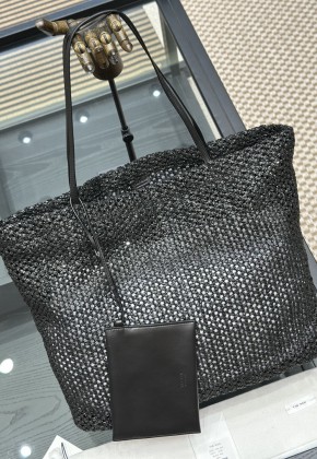 더로우 라피아바른토트백